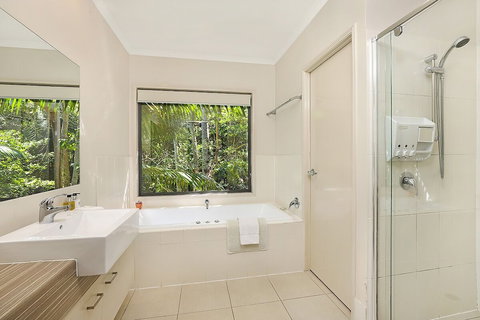 On Obi Maleny - Tourism Caloundra 3