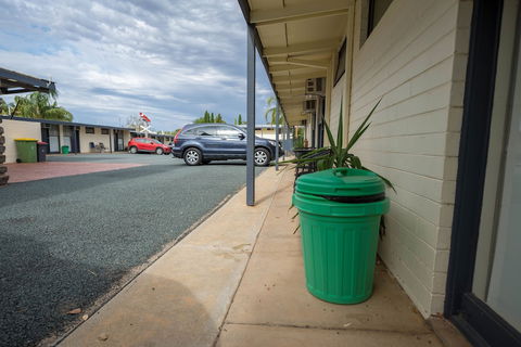 Pioneer Station Motor Inn - Tourism Caloundra 1