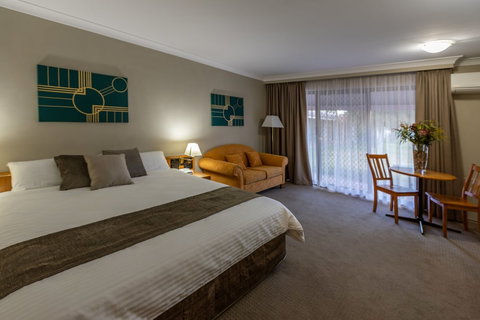 Club Inn Motel - Tourism Caloundra 6