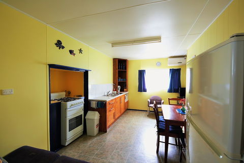 Baudin Beach Apartments - Tourism Caloundra 6