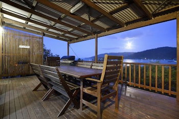 Airlie Getaway - Views - Tourism Caloundra 5