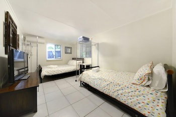 Airlie Getaway - Views - Tourism Caloundra 1