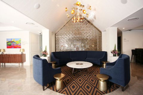 Ellen Hotel - Tourism Caloundra 0