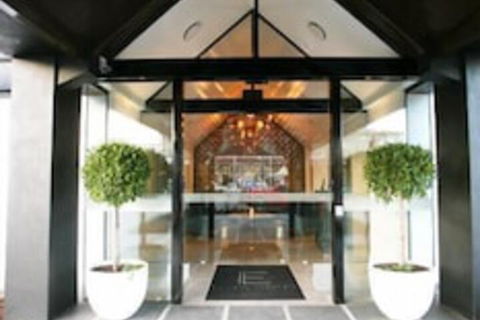 Ellen Hotel - Tourism Caloundra 1