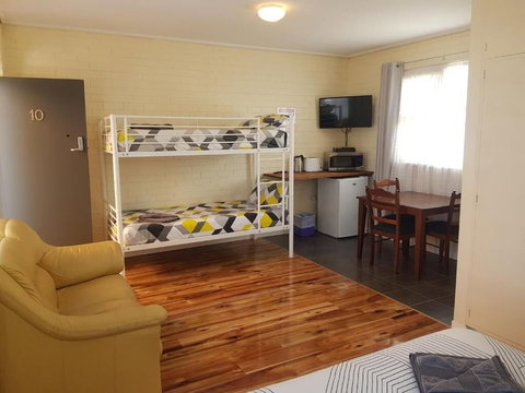 Whyalla Country Inn Motel - Tourism Caloundra 5