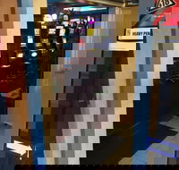 Beach Hotel - Tourism Caloundra