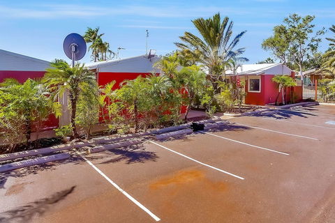 Econo Lodge Karratha - Tourism Caloundra 5