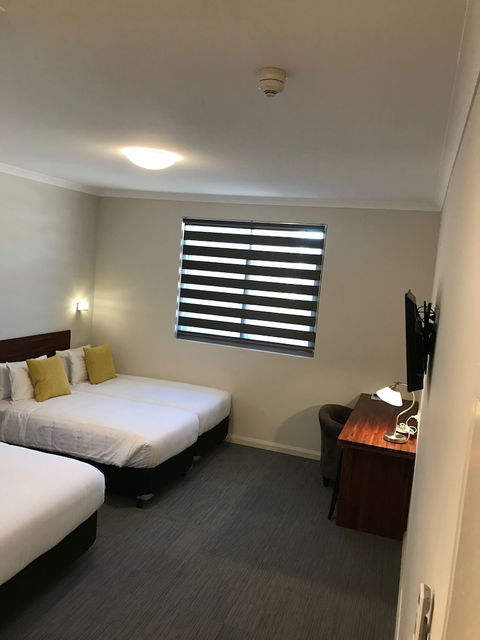Gallery Hotel - Tourism Caloundra 5