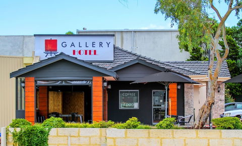 Gallery Hotel - Tourism Caloundra 1