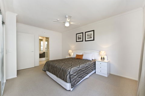 On The Bay Apartments - Tourism Caloundra 5