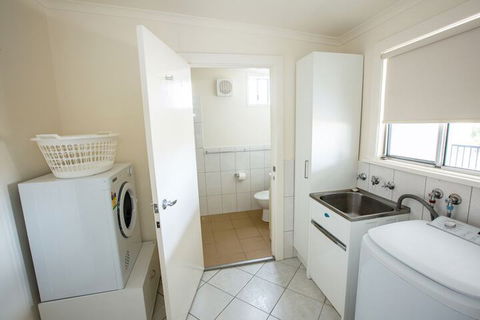 Smith Street Cottage Naracoorte - Tourism Caloundra 5