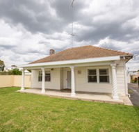Smith Street Cottage Naracoorte - Tourism Caloundra