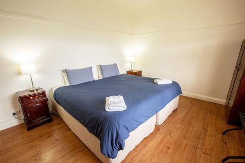 Smith Street Cottage Naracoorte - Tourism Caloundra 6