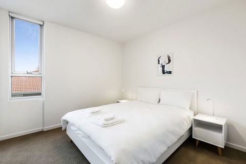 Poplar Sanctuary Apartments - Tourism Caloundra 3