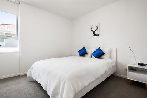 Poplar Sanctuary Apartments - Tourism Caloundra 4