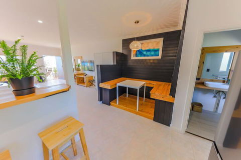 COAST Motel And Apartments - Tourism Caloundra 7
