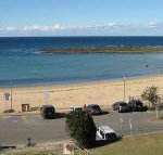 Toowoon Beach View 3br Villa 4 just steps to beach with views - Tourism Caloundra