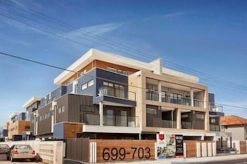 Modern Inner West Stay - Tourism Caloundra 0