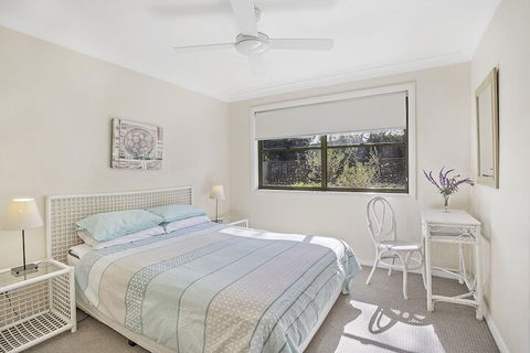 Tuscan Waterfront, 1/213 Soldiers Point Road - Tourism Caloundra 2
