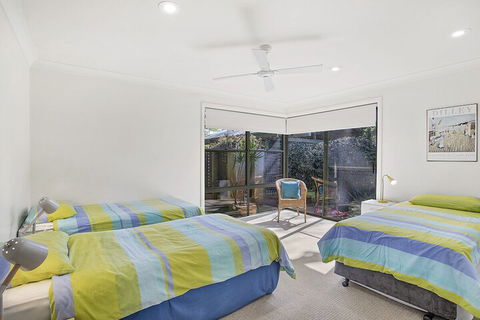 Tuscan Waterfront, 1/213 Soldiers Point Road - Tourism Caloundra 6