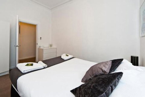 Townhouses By Uwa 1 - Tourism Caloundra 0