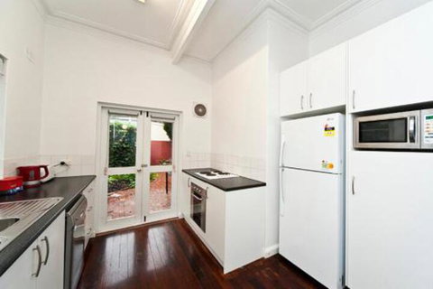 Townhouses By Uwa 1 - Tourism Caloundra 3