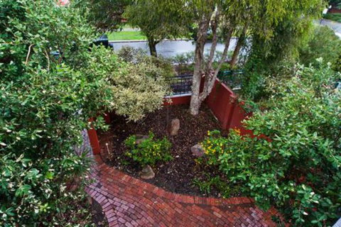 Townhouses By Uwa 1 - Tourism Caloundra 1