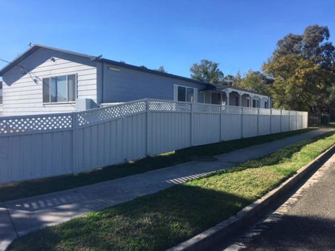 Mystic Blue & Green Meadow - Tourism Caloundra 4
