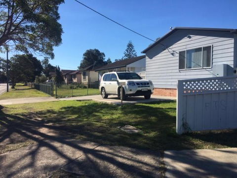 Mystic Blue & Green Meadow - Tourism Caloundra 2