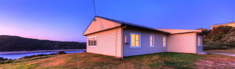 Arthur River Spa Cottage - Tourism Caloundra 0