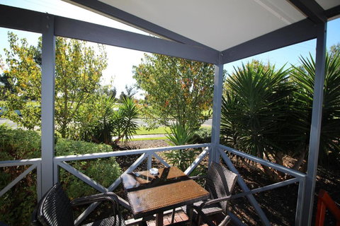 Riverside Cabin Park - Tourism Caloundra 2