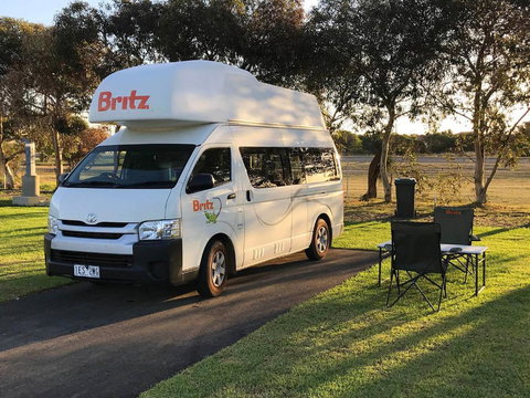 Riverside Cabin Park - Tourism Caloundra 3