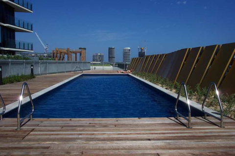 AKOM AT Docklands - Tourism Caloundra 3