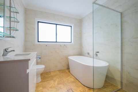 Panania Gemini Lodge - Tourism Caloundra 2