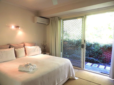Howies Place Noosa - Tourism Caloundra 2