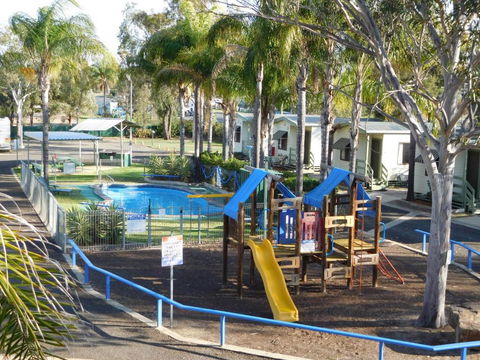 Villa Holiday Park - Tourism Caloundra 1