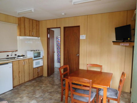 Villa Holiday Park - Tourism Caloundra 5