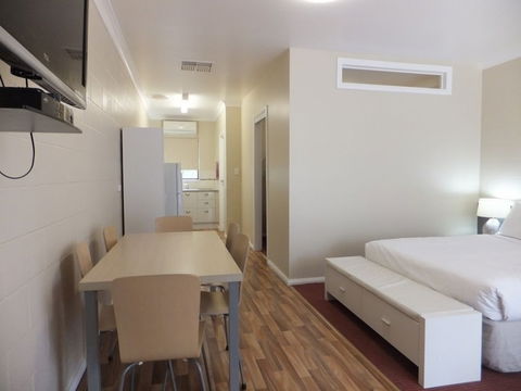 Nagambie Caravan Park & Motel - Tourism Caloundra 0