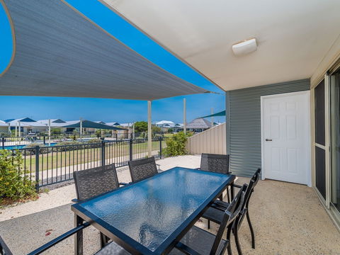 Seafront Unit 50 - Tourism Caloundra 2