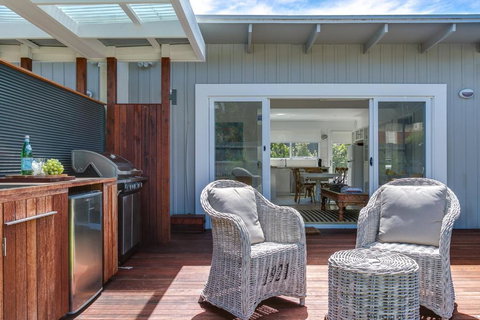 Capella Villa No. 2 Luxury With Outdoor Kitchen - Tourism Caloundra 6