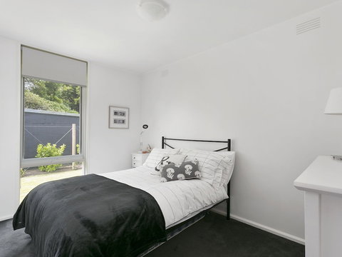 Front Beach Shack - Tourism Caloundra 2