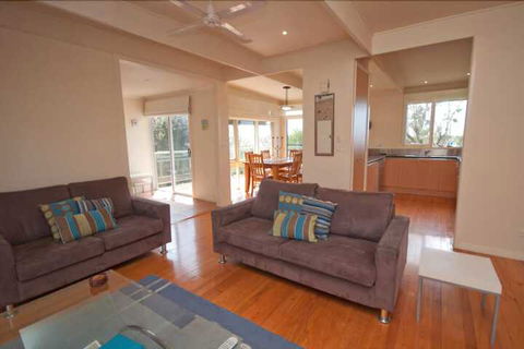 Nakarra - Tourism Caloundra 3