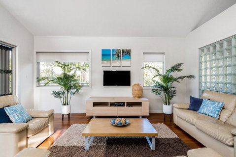 A PERFECT STAY - Byron Beach Style - Tourism Caloundra 0