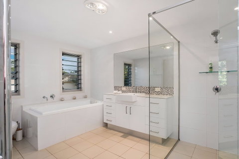 A PERFECT STAY - Byron Beach Style - Tourism Caloundra 1