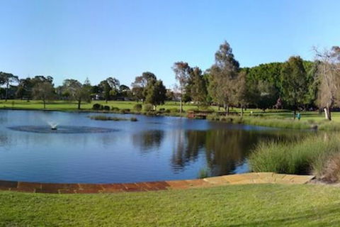 The Blue Door Villa - Tourism Caloundra 2