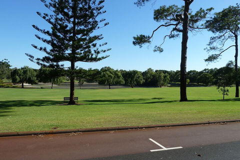 The Blue Door Villa - Tourism Caloundra 1