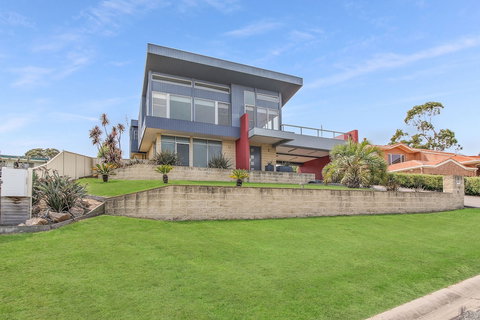 Nautilus - Tourism Caloundra 4