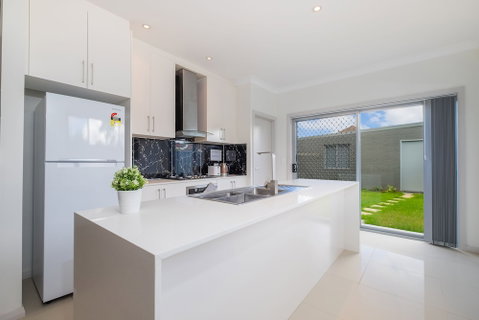 Auspan Guest House - Tourism Caloundra 0