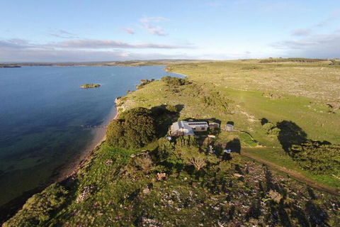 Ratcliff Cottage - Tourism Caloundra 2