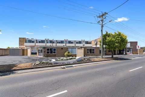 Bayside Hotel - Tourism Caloundra 4